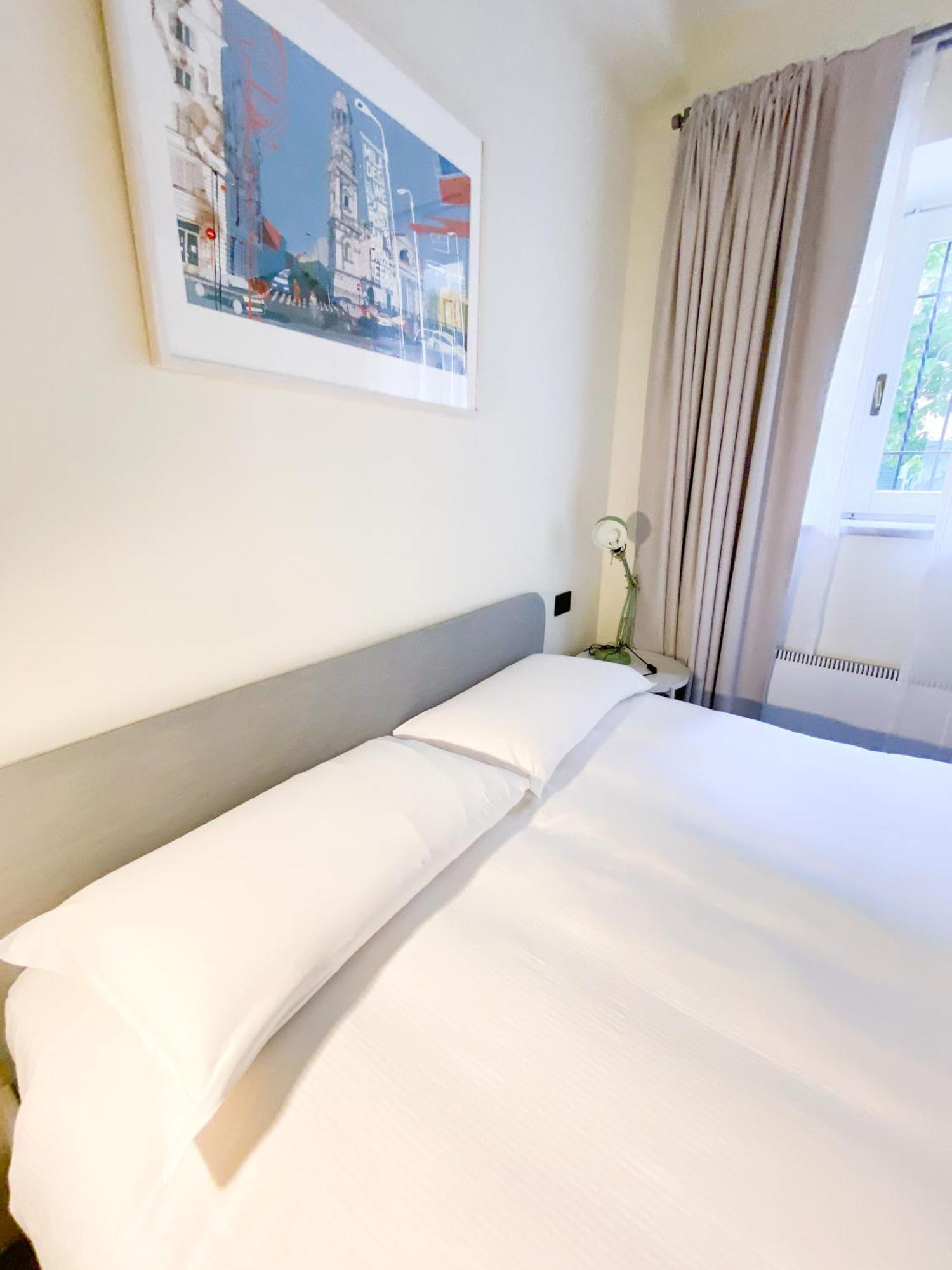 Brenta Place Milan Luaran gambar