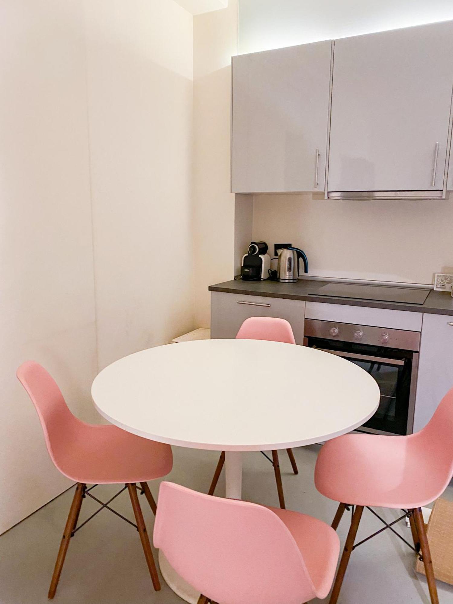 Brenta Place Milan Luaran gambar